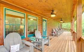 Moonshine Manor Cabin With Hot Tub, Near Lake Lure